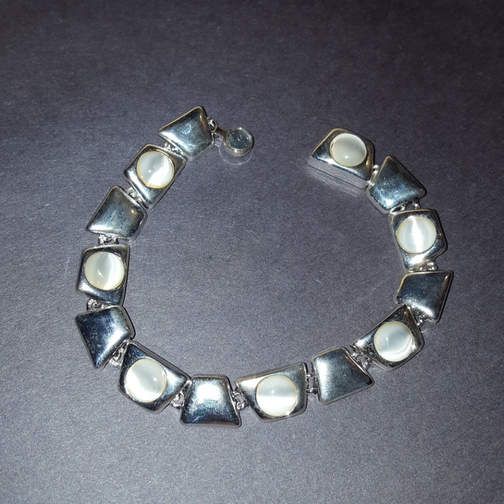 New magnetic opal Triangle  bracelet - Picture 5 of 8
